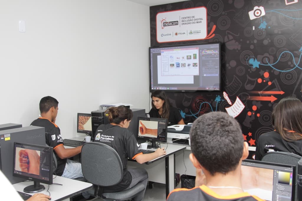 Projeto Midiacom capacitará 160 jovens na área da Tecnologia da Informação