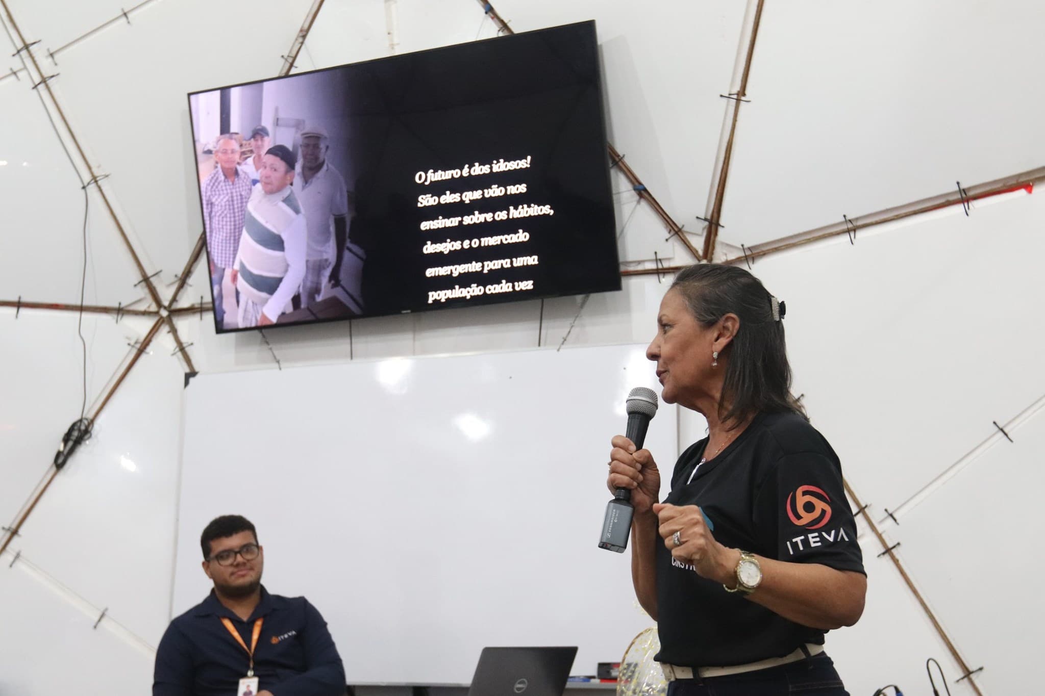 Projeto Construcom - Construindo vidas